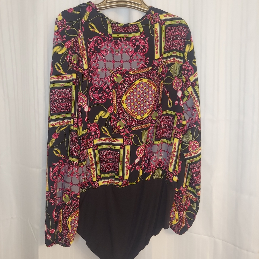 Fashion to Figure Davina Chain print bodysuit wrap-style size 3 plus - Picture 3 of 4